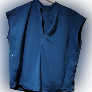 Figs Women’s Pacific Blue Scrubs Set